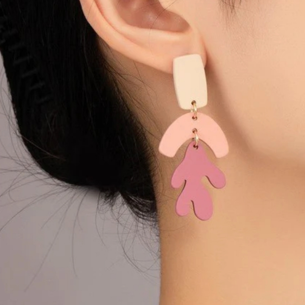Howards Pink Tone Acrylic Reef Earings